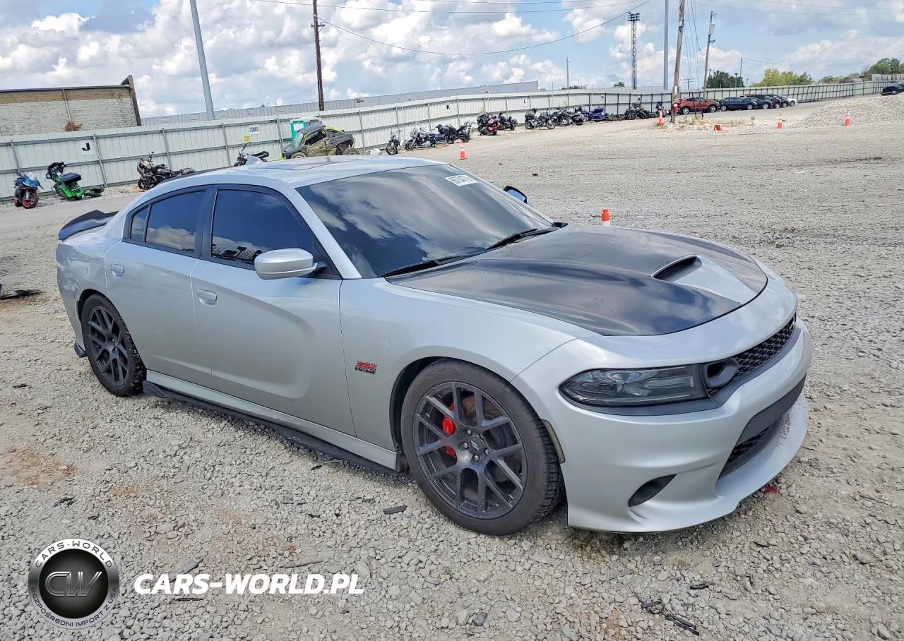 2019 Dodge Charger Scat Pack VIN:2C3CDXGJXKH599078 - 4