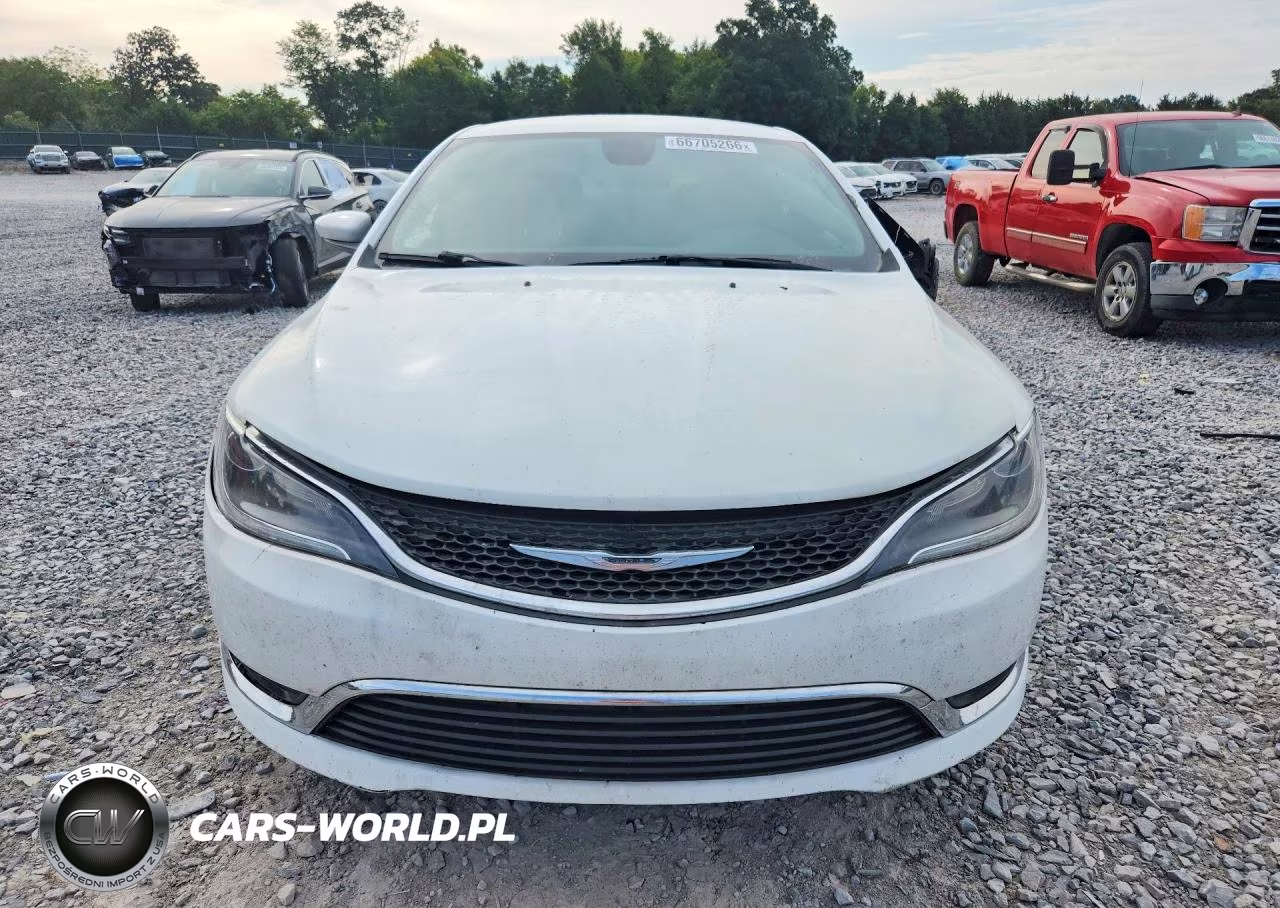 2015 Chrysler 200 Limited VIN:1C3CCCAB8FN590762 - 5