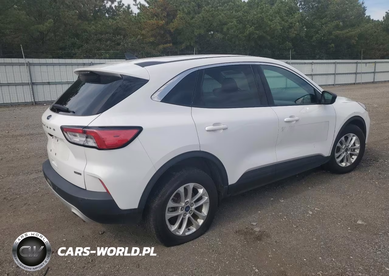 2022 Ford Escape Se VIN:1FMCU9BZXNUA17207 - 3