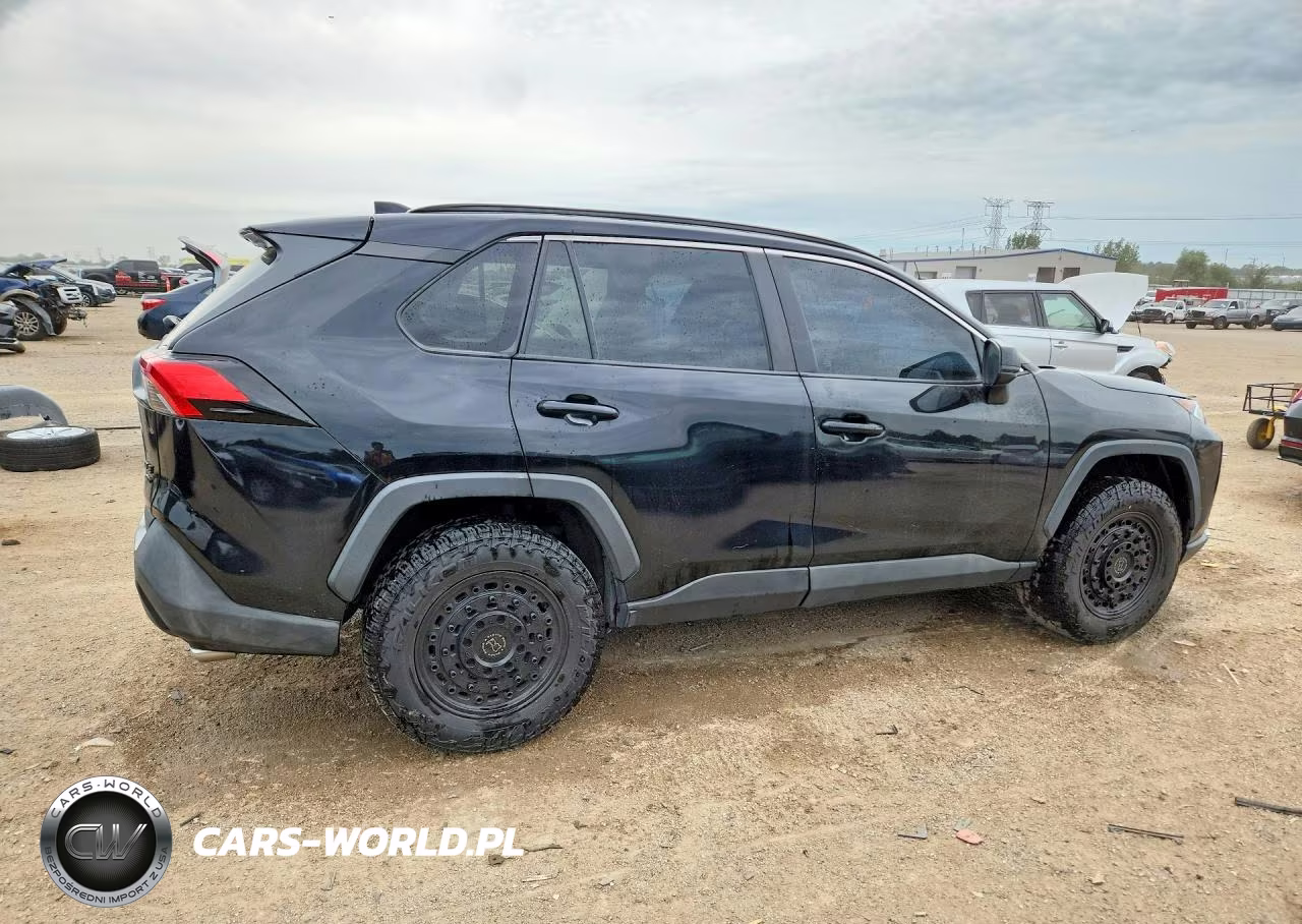 2019 Toyota Rav4 Xle VIN:2T3P1RFV0KC058886 - 3