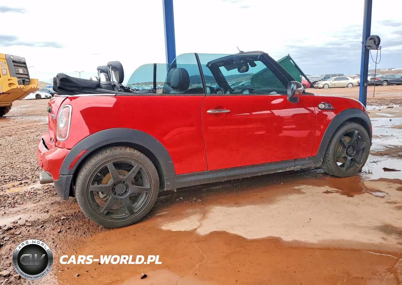 2010 Mini Cooper S VIN:WMWMS3C54ATZ84965 - 3