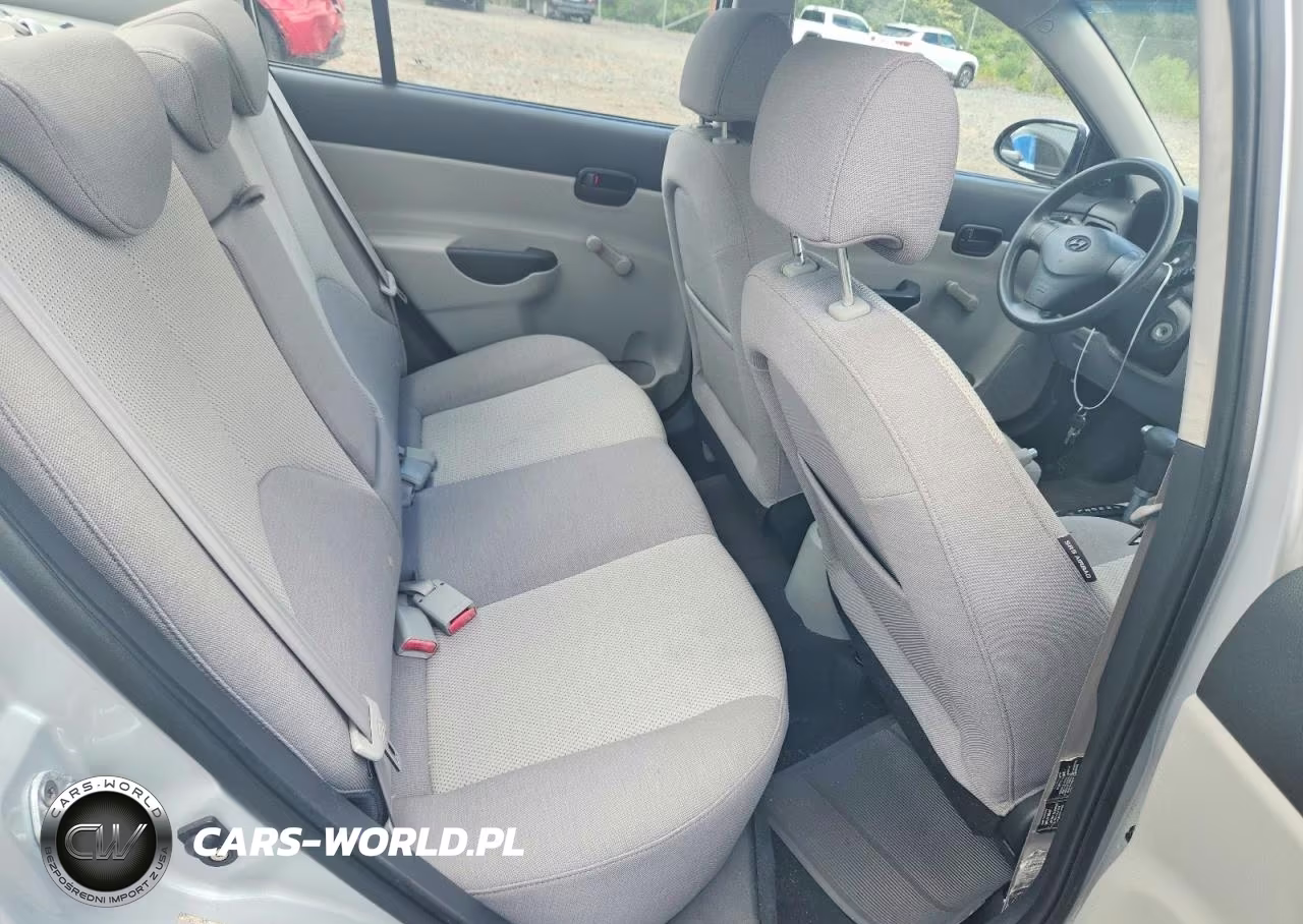 2008 Hyundai Accent Gls VIN:KMHCN46C18U259183 - 10