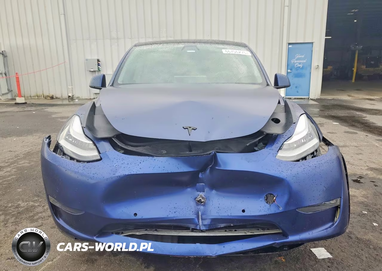 2021 Tesla Model Y VIN:5YJYGDEEXMF111933 - 5