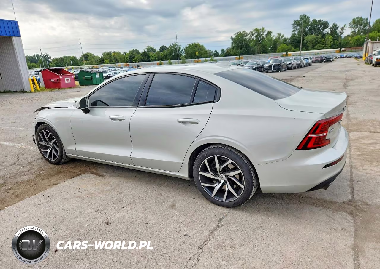 2019 Volvo S60 T6 Momentum VIN:7JRA22TK7KG006767 - 2
