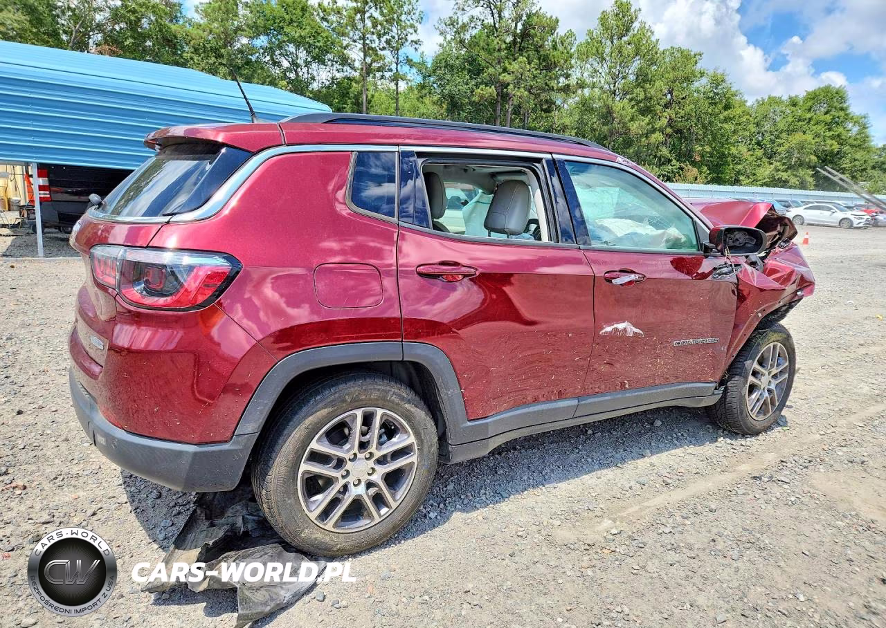 2020 Jeep Compass Latitude VIN:3C4NJCBB9LT257572 - 3