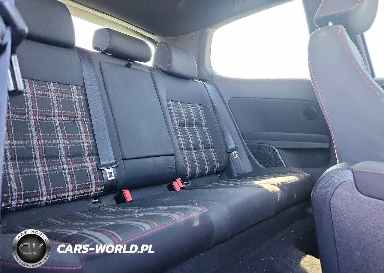2011 Volkswagen Gti VIN:WVWED7AJ2BW112860 - 10