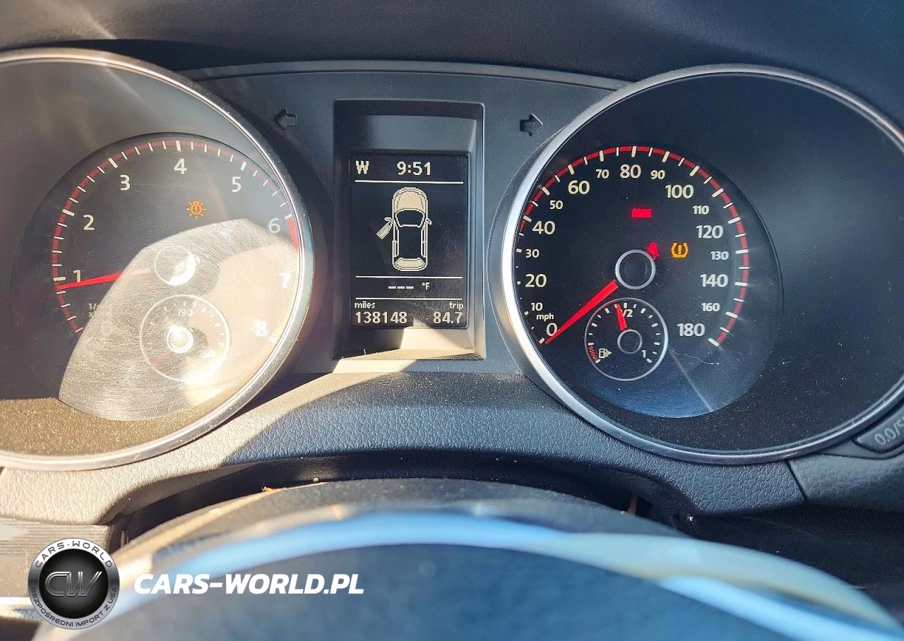 2011 Volkswagen Gti VIN:WVWED7AJ2BW112860 - 9