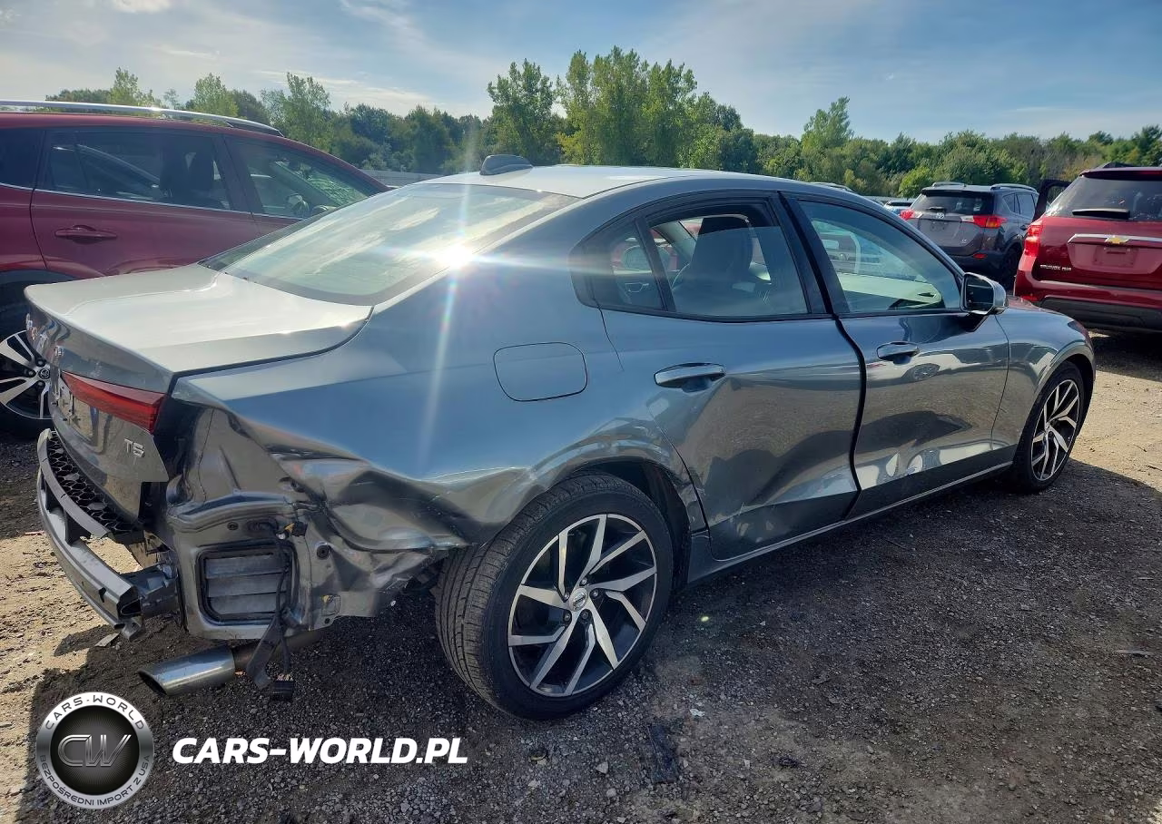 2020 Volvo S60 T5 Momentum VIN:7JR102FK9LG067833 - 3