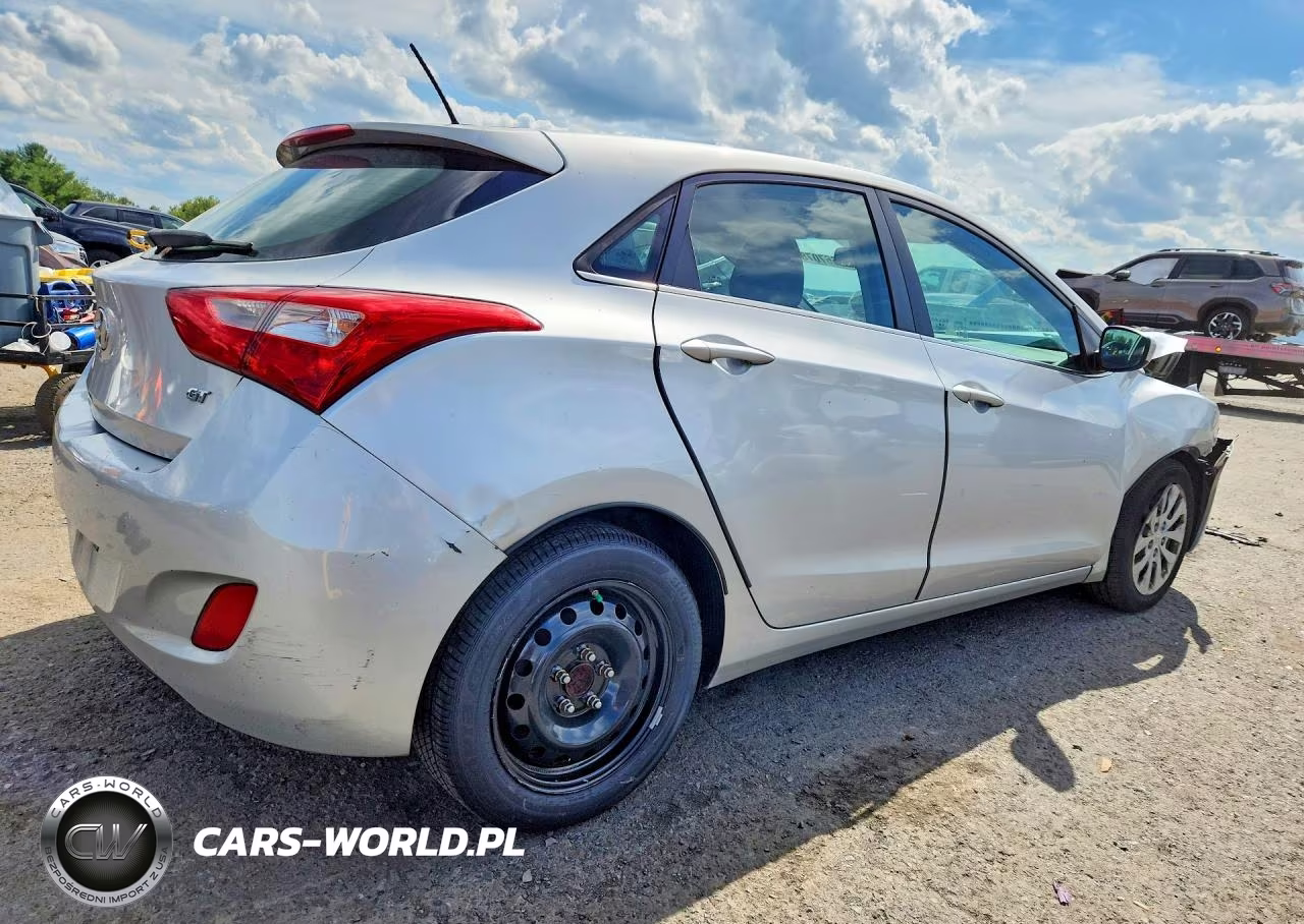 2016 Hyundai Elantra Gt Base VIN:KMHD35LH7GU281025 - 3