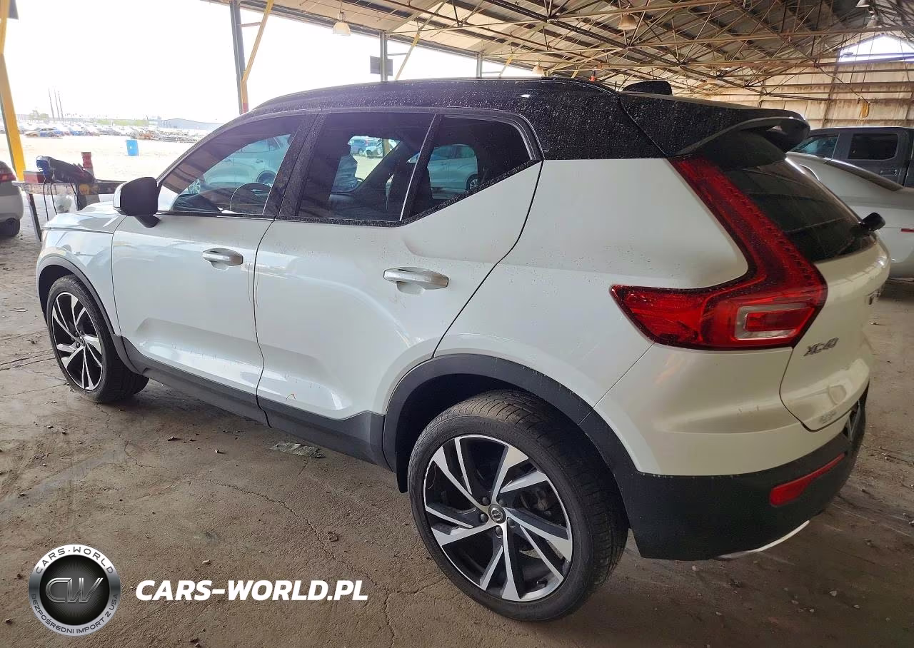 2020 Volvo Xc40 T5 R-Design VIN:YV4162UM5L2348653 - 2