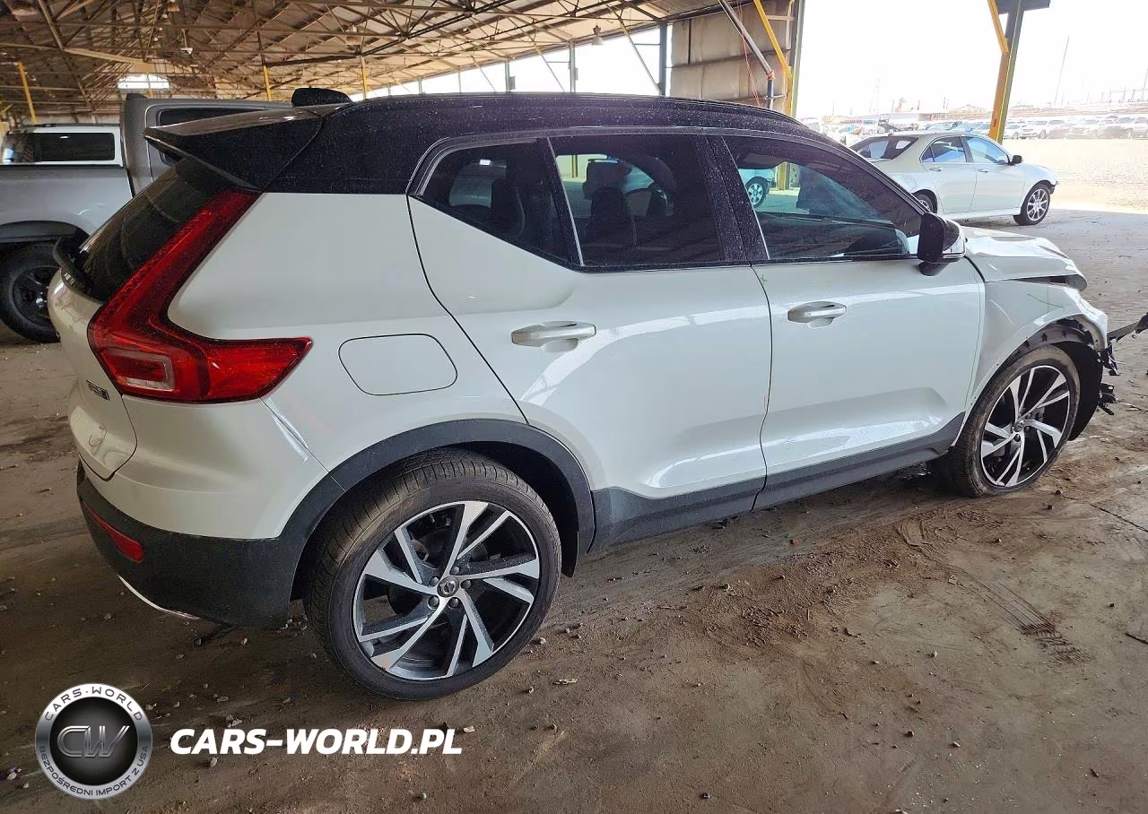 2020 Volvo Xc40 T5 R-Design VIN:YV4162UM5L2348653 - 3