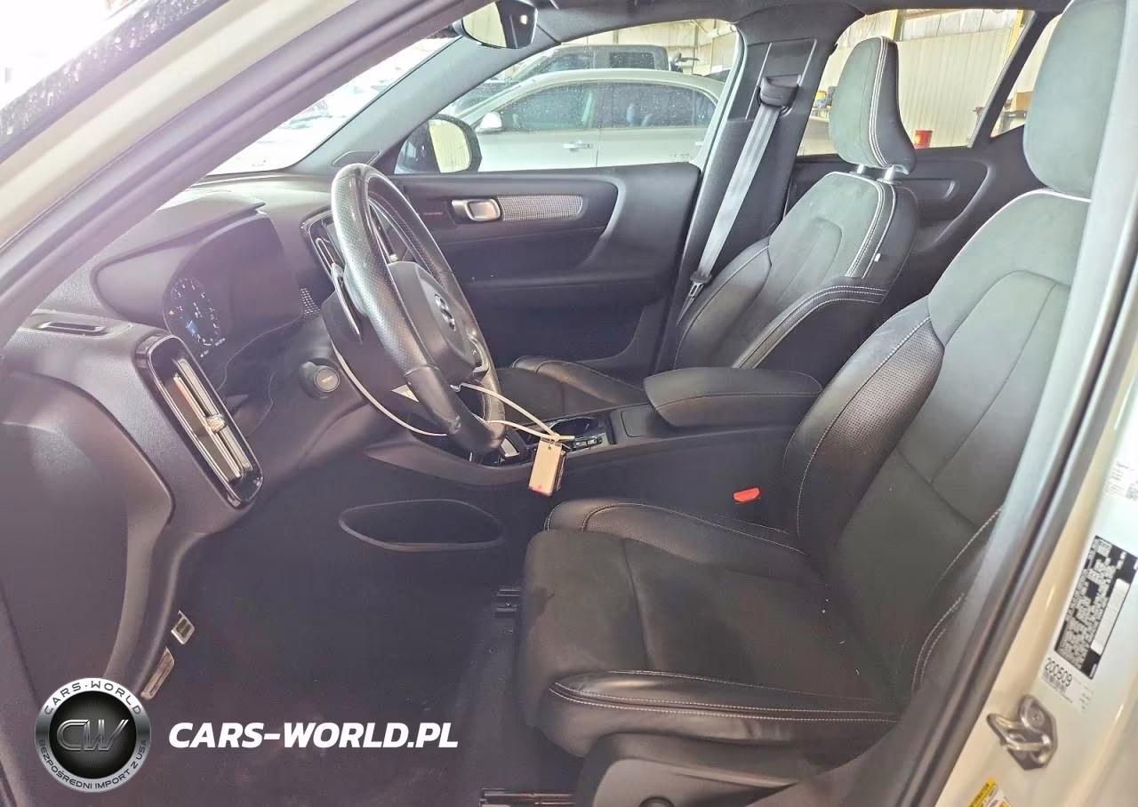 2020 Volvo Xc40 T5 R-Design VIN:YV4162UM5L2348653 - 7