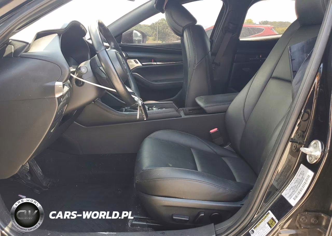 2019 Mazda 3 Preferred VIN:JM1BPAMM1K1132897 - 7