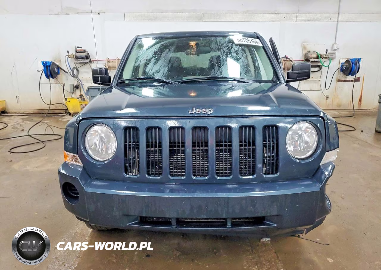 2008 Jeep Patriot Sport VIN:1J8FT28W88D728037 - 5