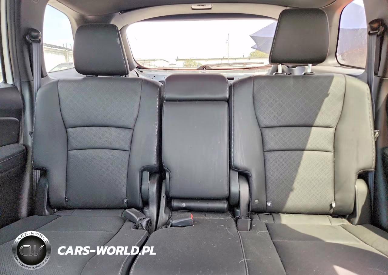 2022 Honda Passport Elite VIN:5FNYF8H05NB018362 - 10