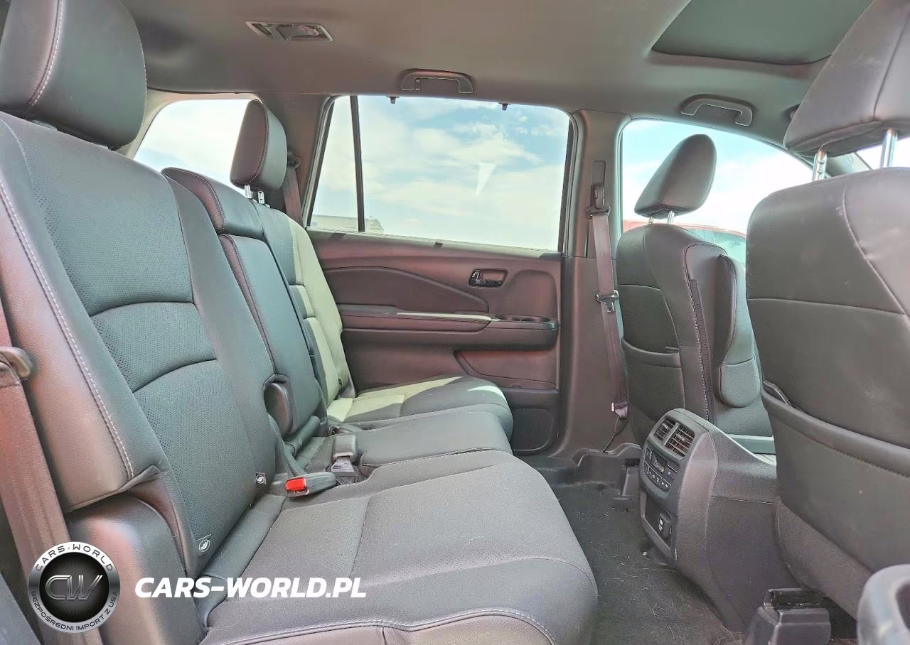2022 Honda Passport Elite VIN:5FNYF8H05NB018362 - 11