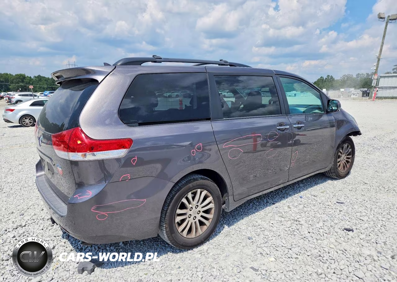 2014 Toyota Sienna Xle 8-Passenger VIN:5TDYK3DC2ES437733 - 3