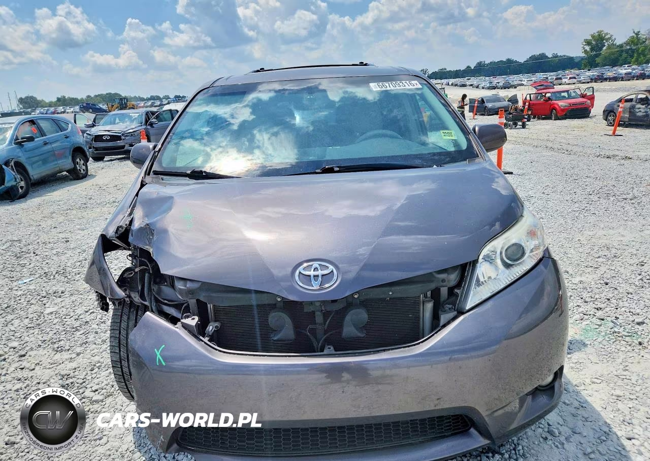 2014 Toyota Sienna Xle 8-Passenger VIN:5TDYK3DC2ES437733 - 5