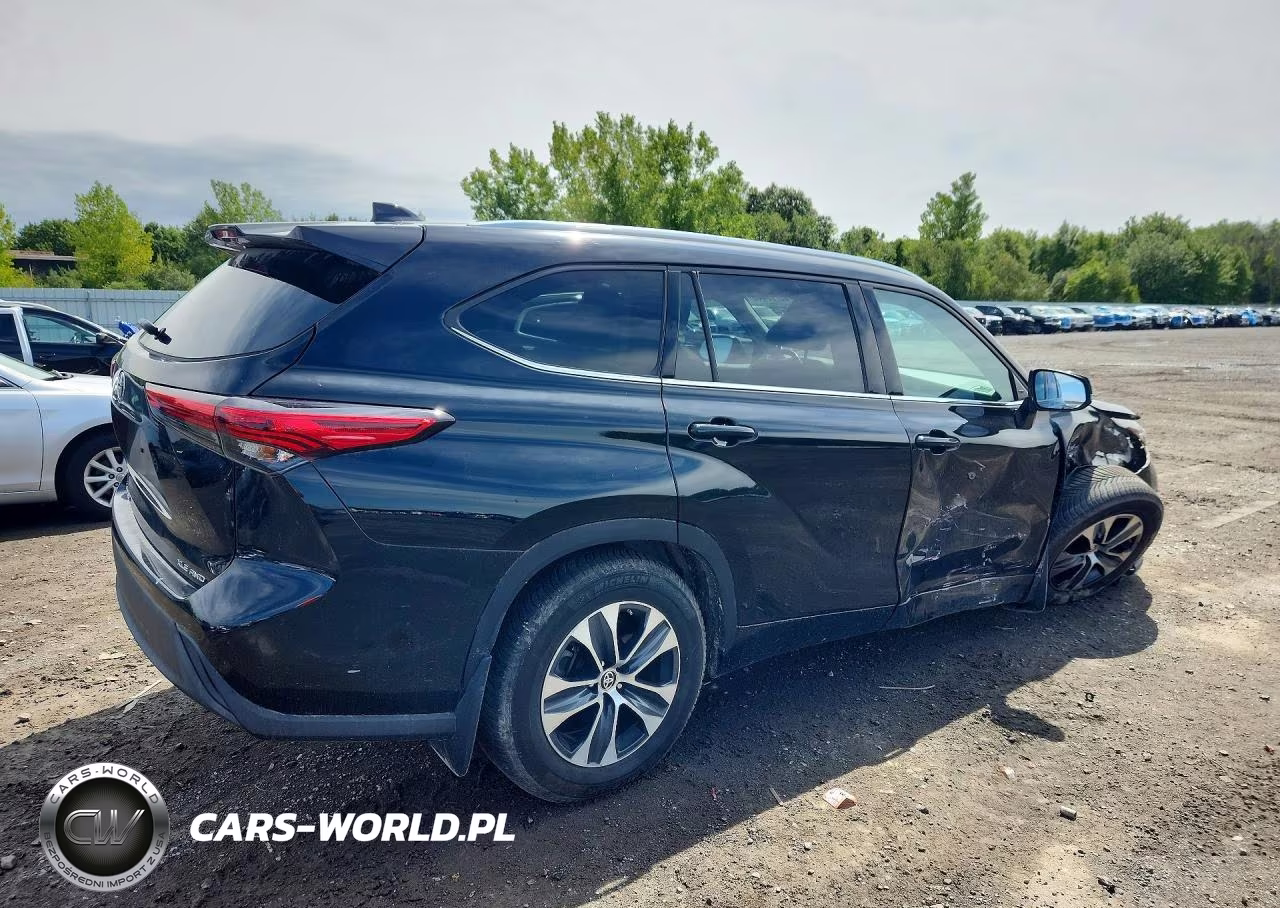 2020 Toyota Highlander Xle VIN:5TDHZRBH2LS023832 - 3