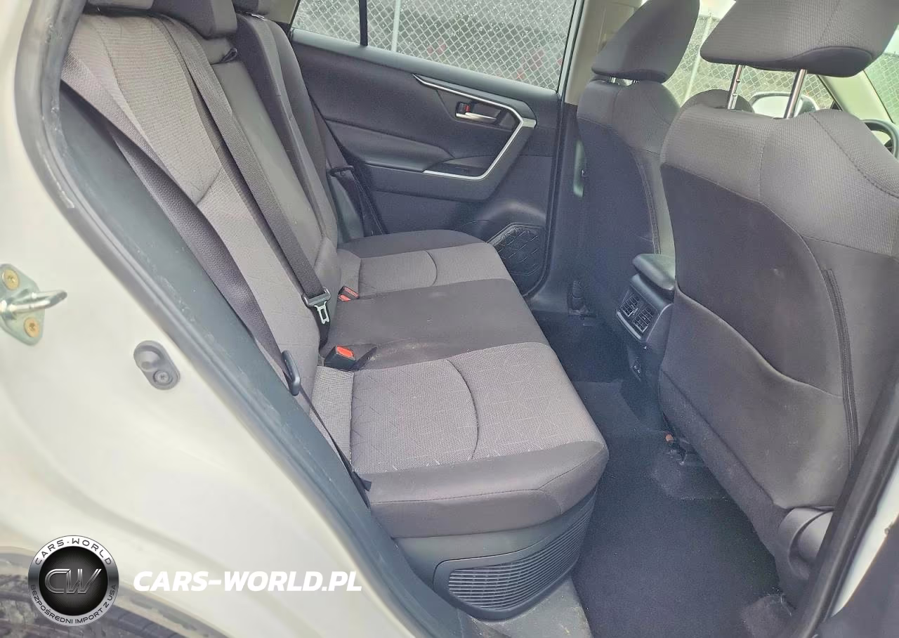 2024 Toyota Rav4 Hybrid Xle VIN:JTMRWRFVXRD229756 - 10