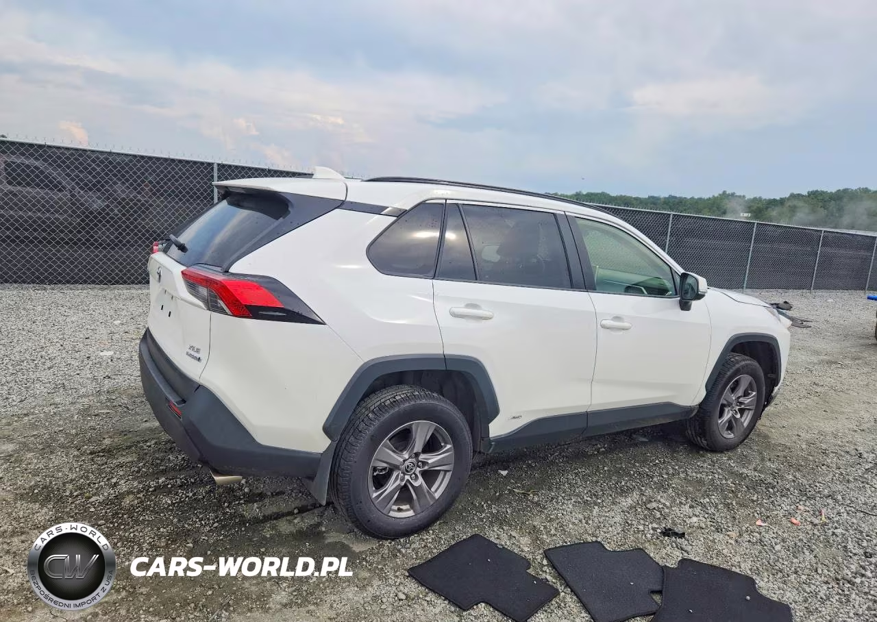 2024 Toyota Rav4 Hybrid Xle VIN:JTMRWRFVXRD229756 - 3