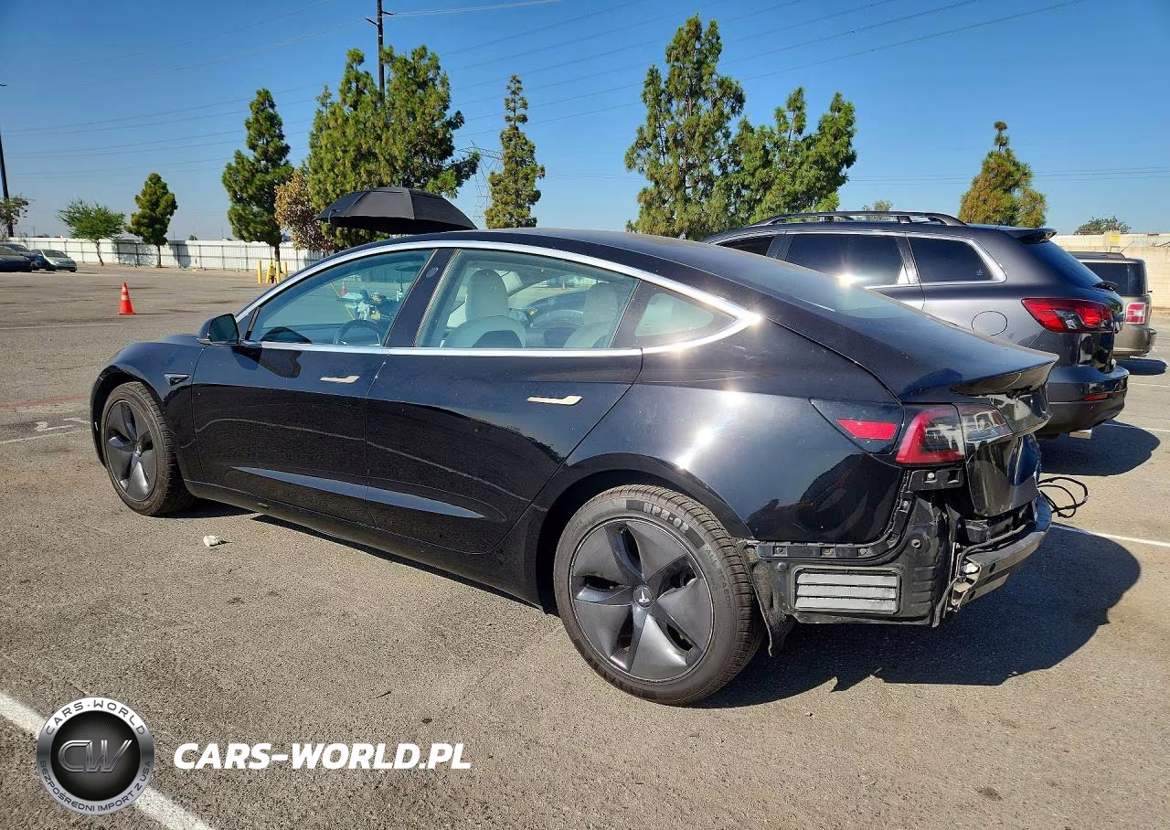 2018 Tesla Model 3 VIN:5YJ3E1EA4JF166305 - 2