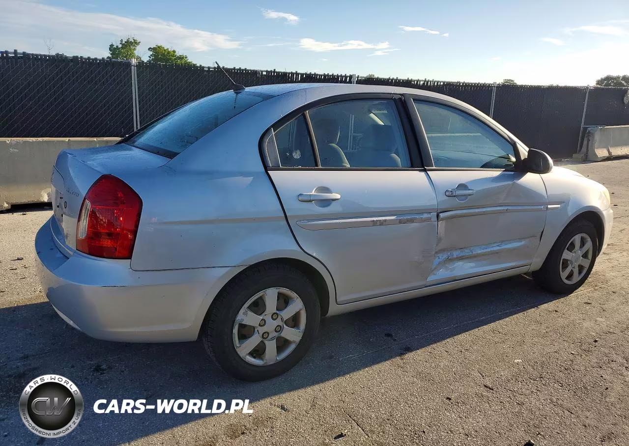 2006 Hyundai Accent Gls VIN:KMHCN46C56U051353 - 3