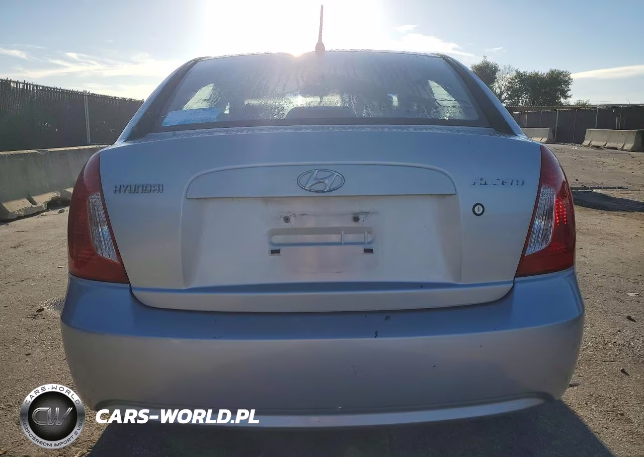 2006 Hyundai Accent Gls VIN:KMHCN46C56U051353 - 6