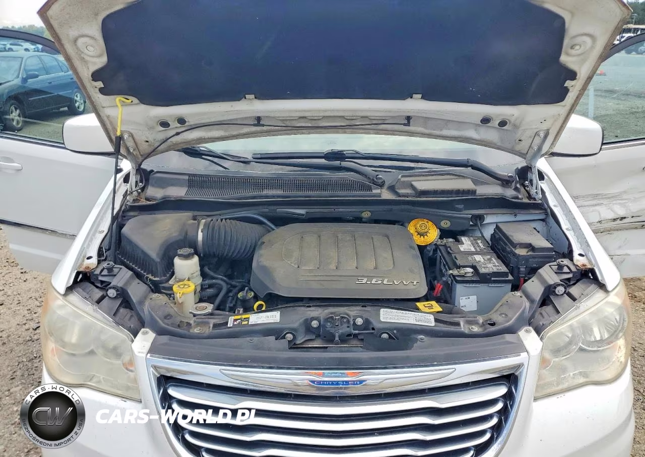 2014 Chrysler Town & Country Touring VIN:2C4RC1BG3ER347236 - 12