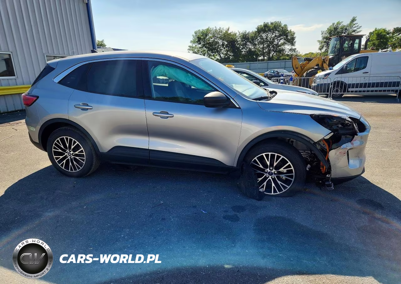 2022 Ford Escape Se VIN:1FMCU0EZ1NUA18916 - 4