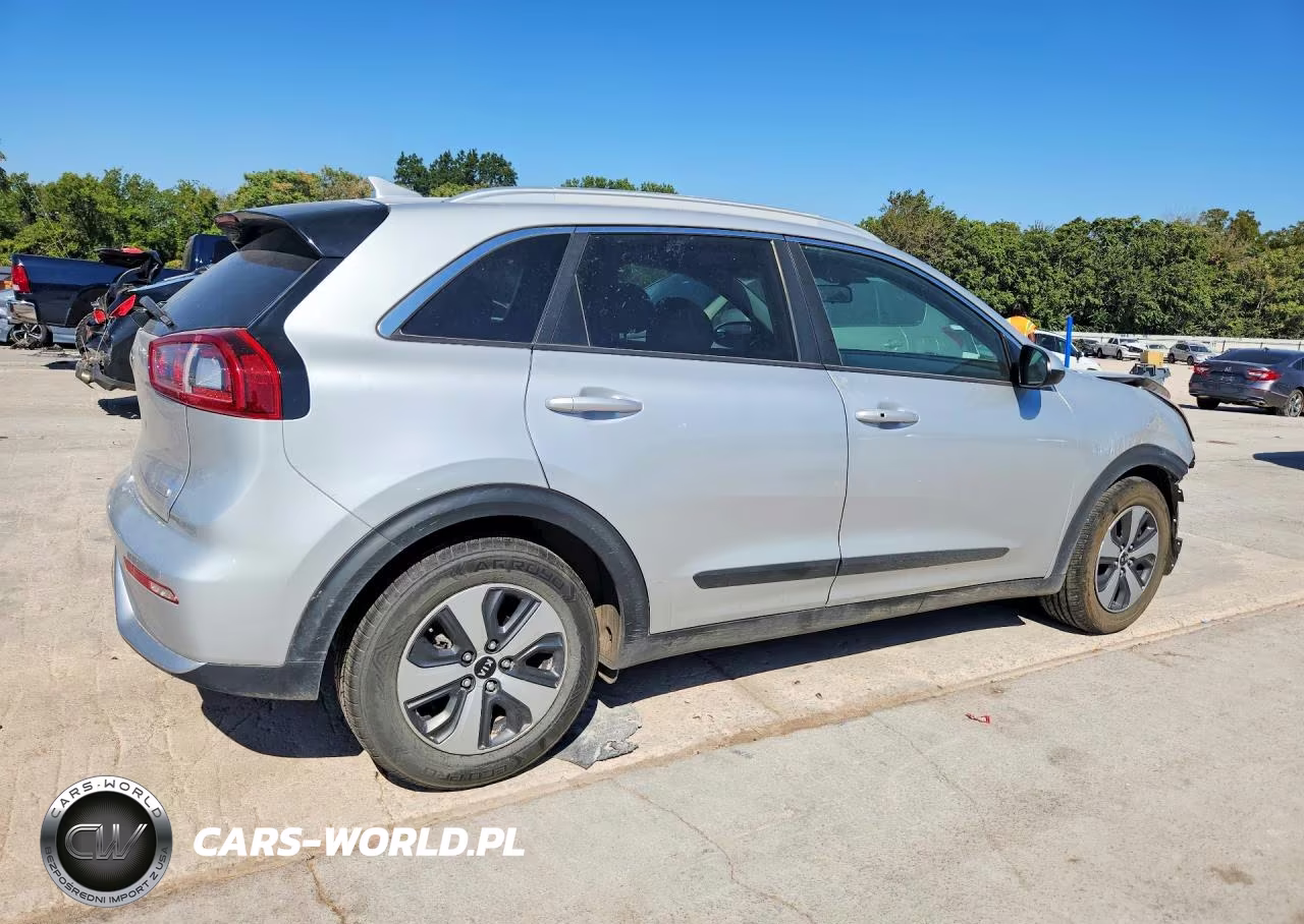 2017 Kia Niro Lx VIN:KNDCB3LC3H5060223 - 3