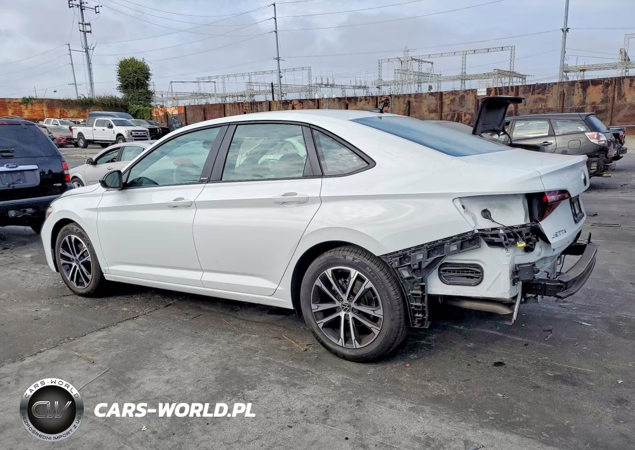 2024 Volkswagen Jetta Sport VIN:3VWBM7BU3RM078933 - 2