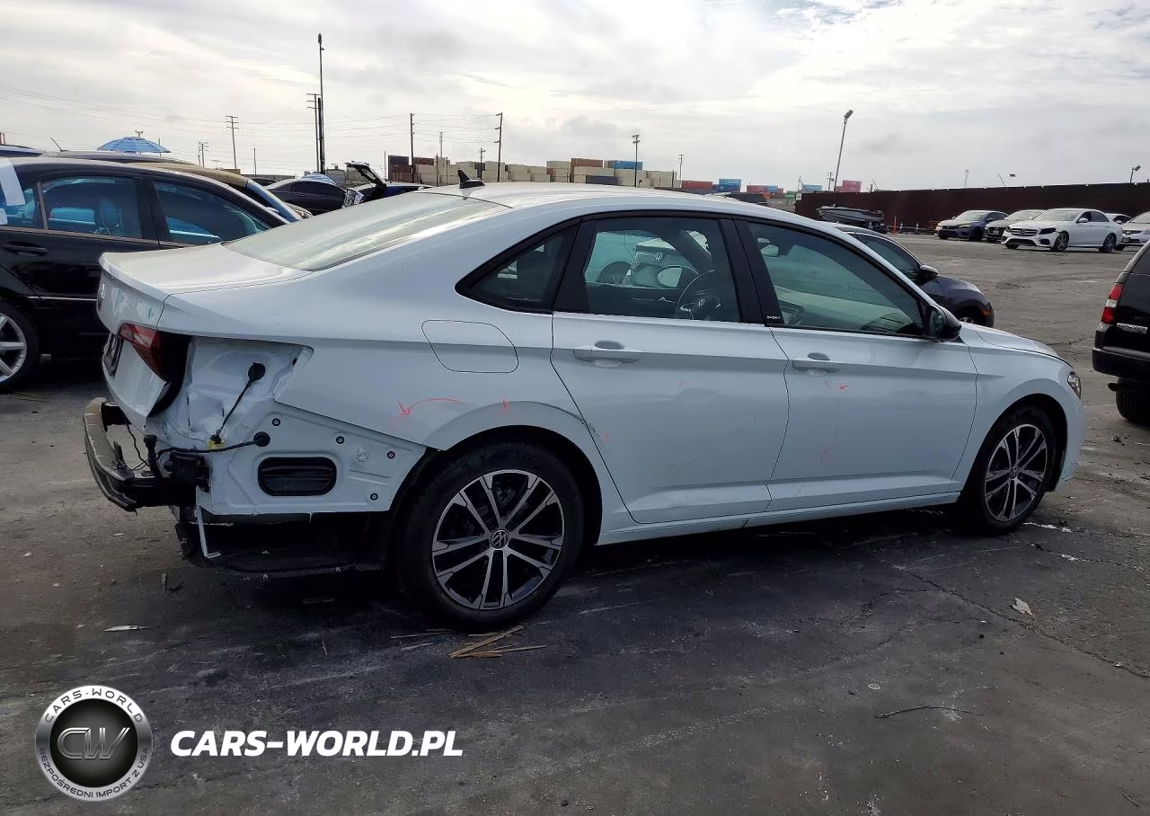 2024 Volkswagen Jetta Sport VIN:3VWBM7BU3RM078933 - 3
