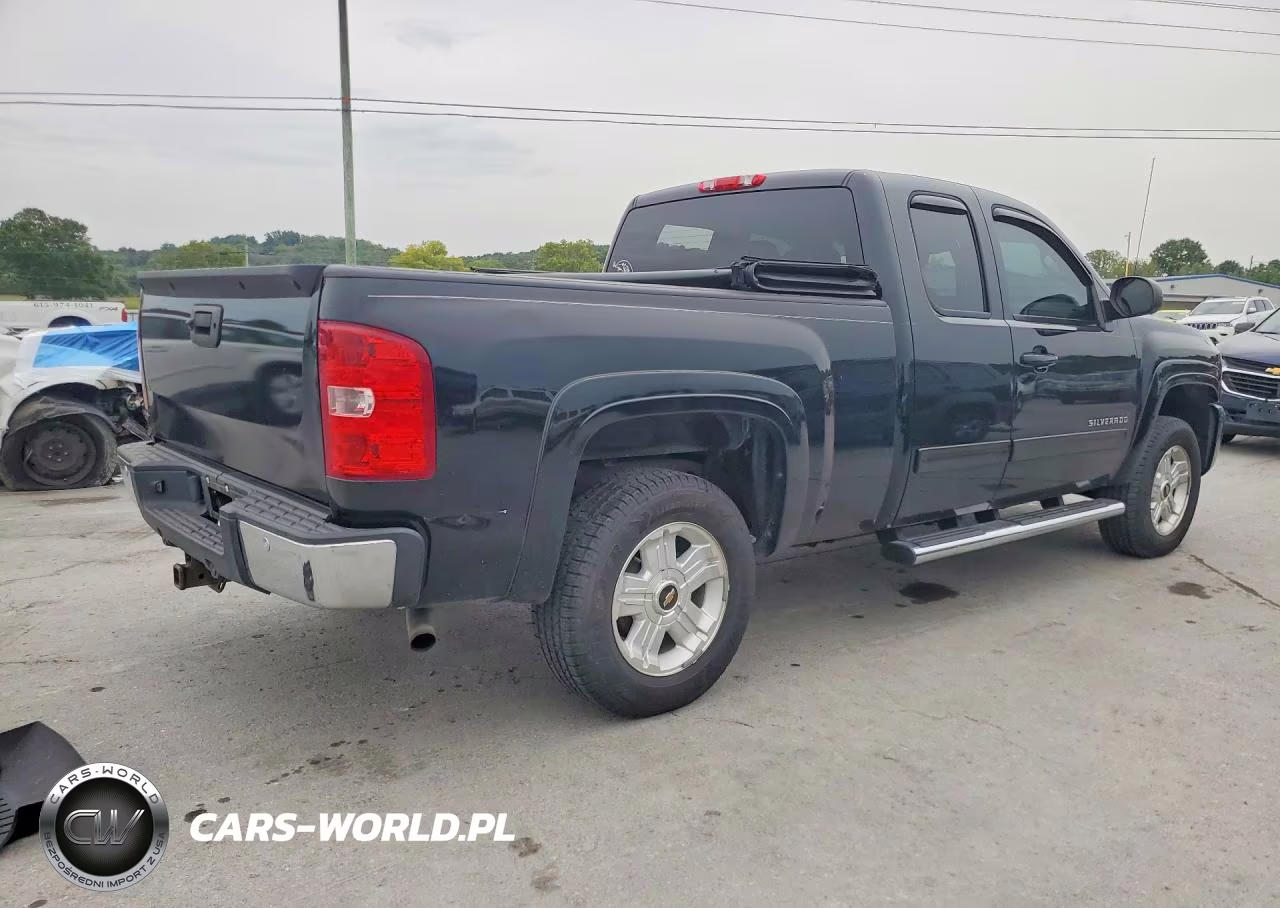 2013 Chevrolet Silverado K1500 Lt VIN:1GCRKSE72DZ394279 - 3