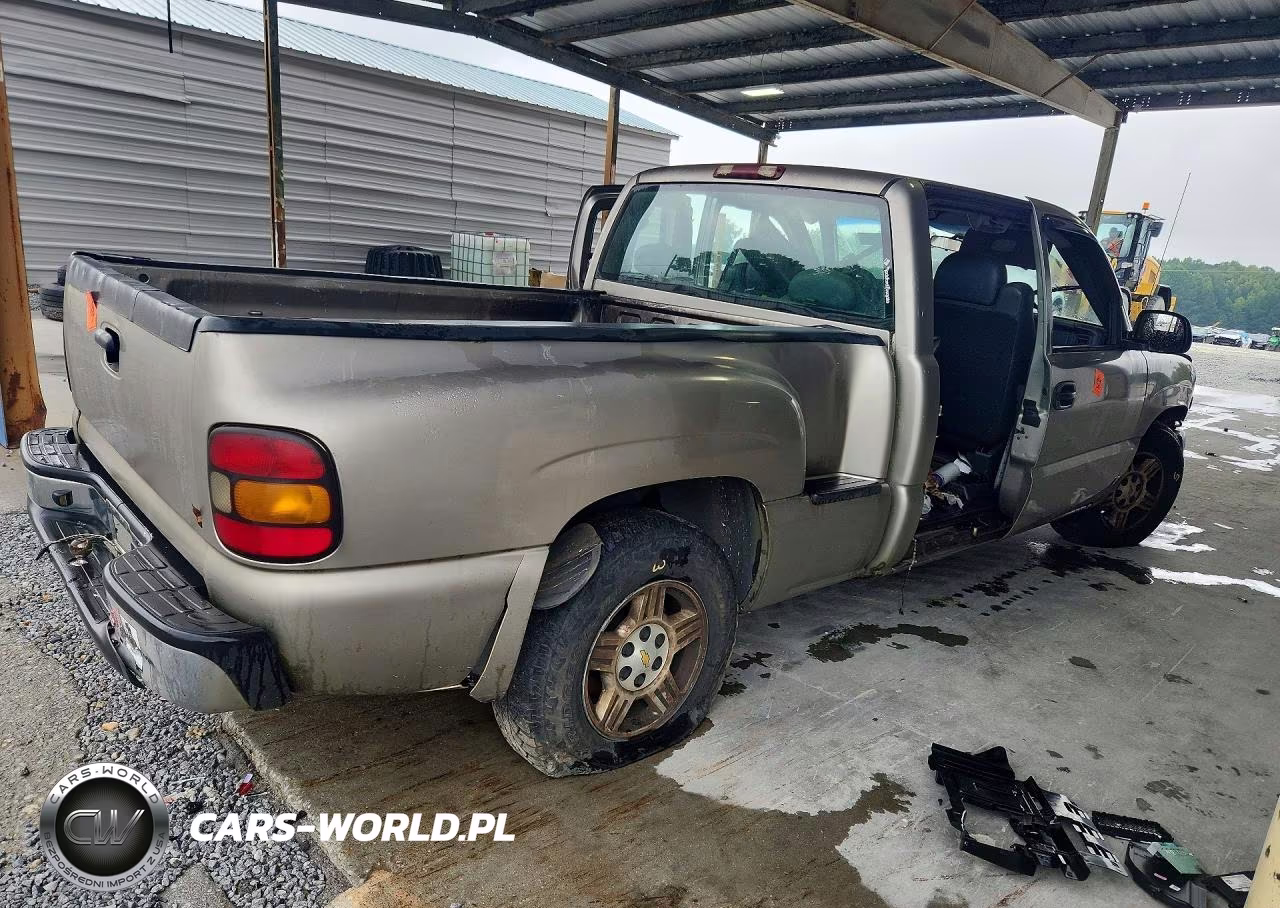 2001 Chevrolet Silverado C1500 VIN:2GCEC19VX11227932 - 3