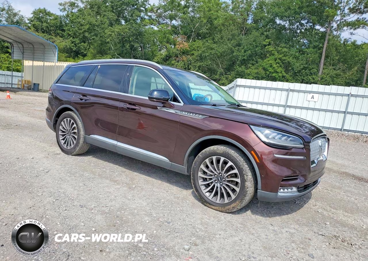 2020 Lincoln Aviator Reserve VIN:5LM5J7XC5LGL24321 - 4