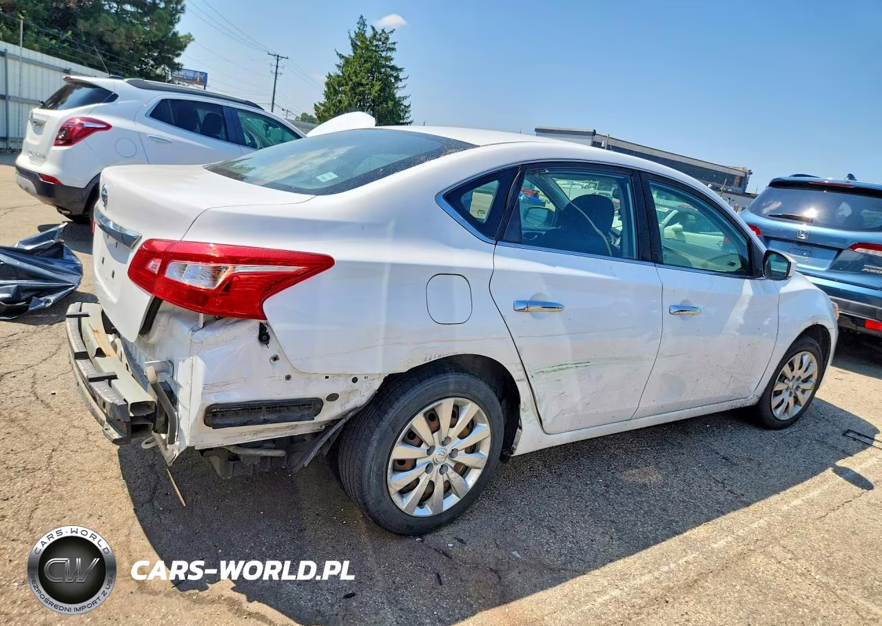 2018 Nissan Sentra S VIN:3N1AB7AP6JY219994 - 3