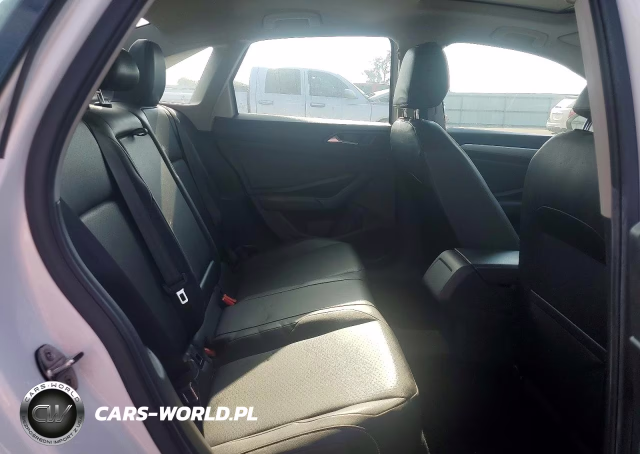 2019 Volkswagen Jetta S VIN:3VWC57BU1KM164572 - 10