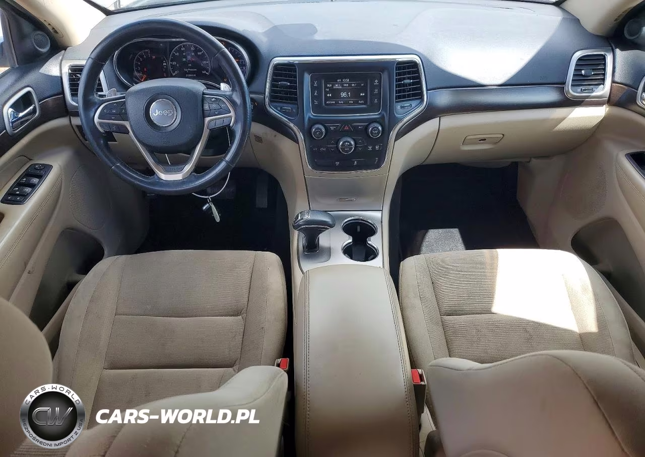 2015 Jeep Grand Cherokee Laredo VIN:1C4RJFAG1FC631110 - 8