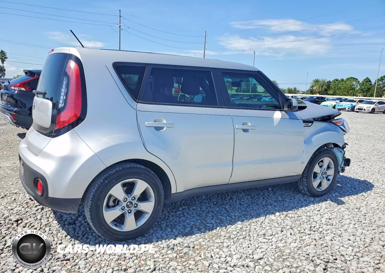 2017 Kia Soul Base VIN:KNDJN2A26H7493929 - 3