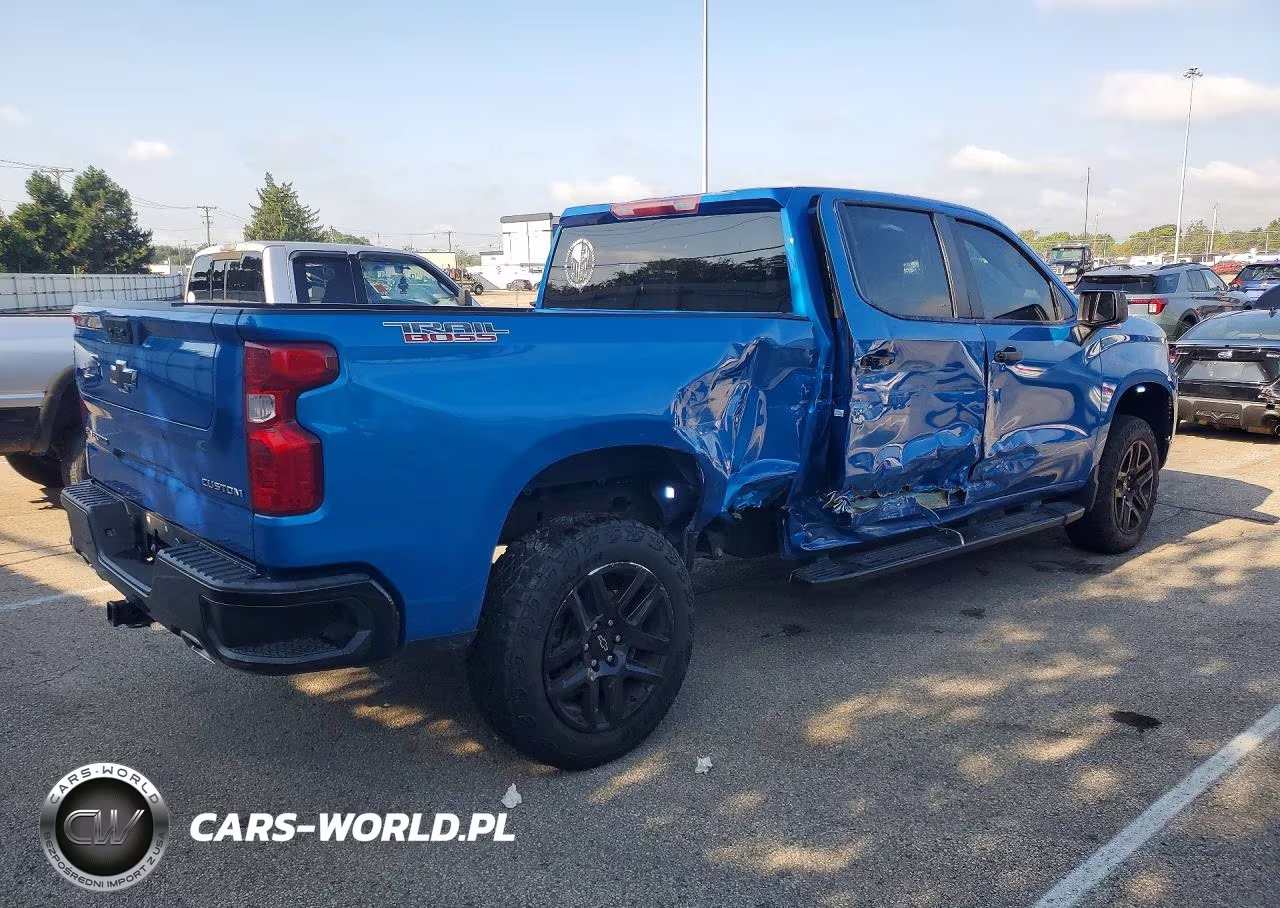 2022 Chevrolet Silverado K1500 Trail Boss Custom VIN:3GCUDCET1NG525470 - 3
