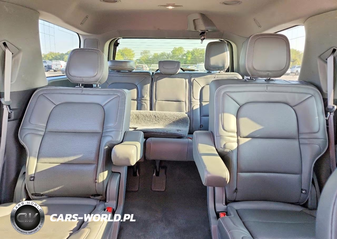 2019 Lincoln Navigator Reserve VIN:5LMJJ2LT1KEL08103 - 10