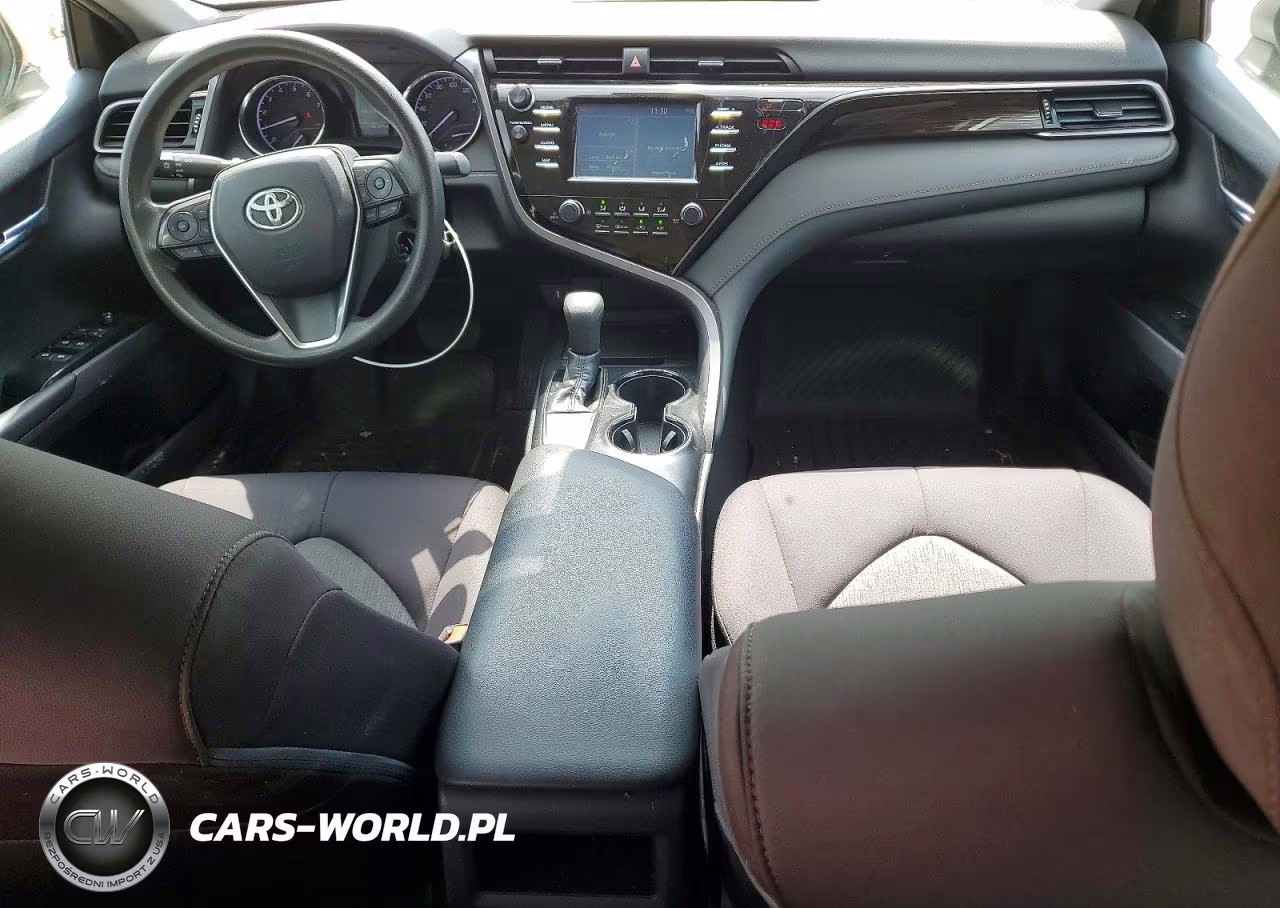2019 Toyota Camry Le VIN:4T1B11HK6KU175555 - 8