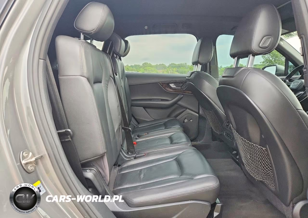 2017 Audi Q7 Premium VIN:WA1AAAF75HD028063 - 11