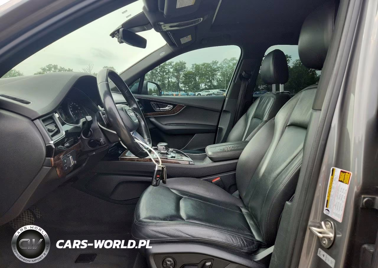 2017 Audi Q7 Premium VIN:WA1AAAF75HD028063 - 7