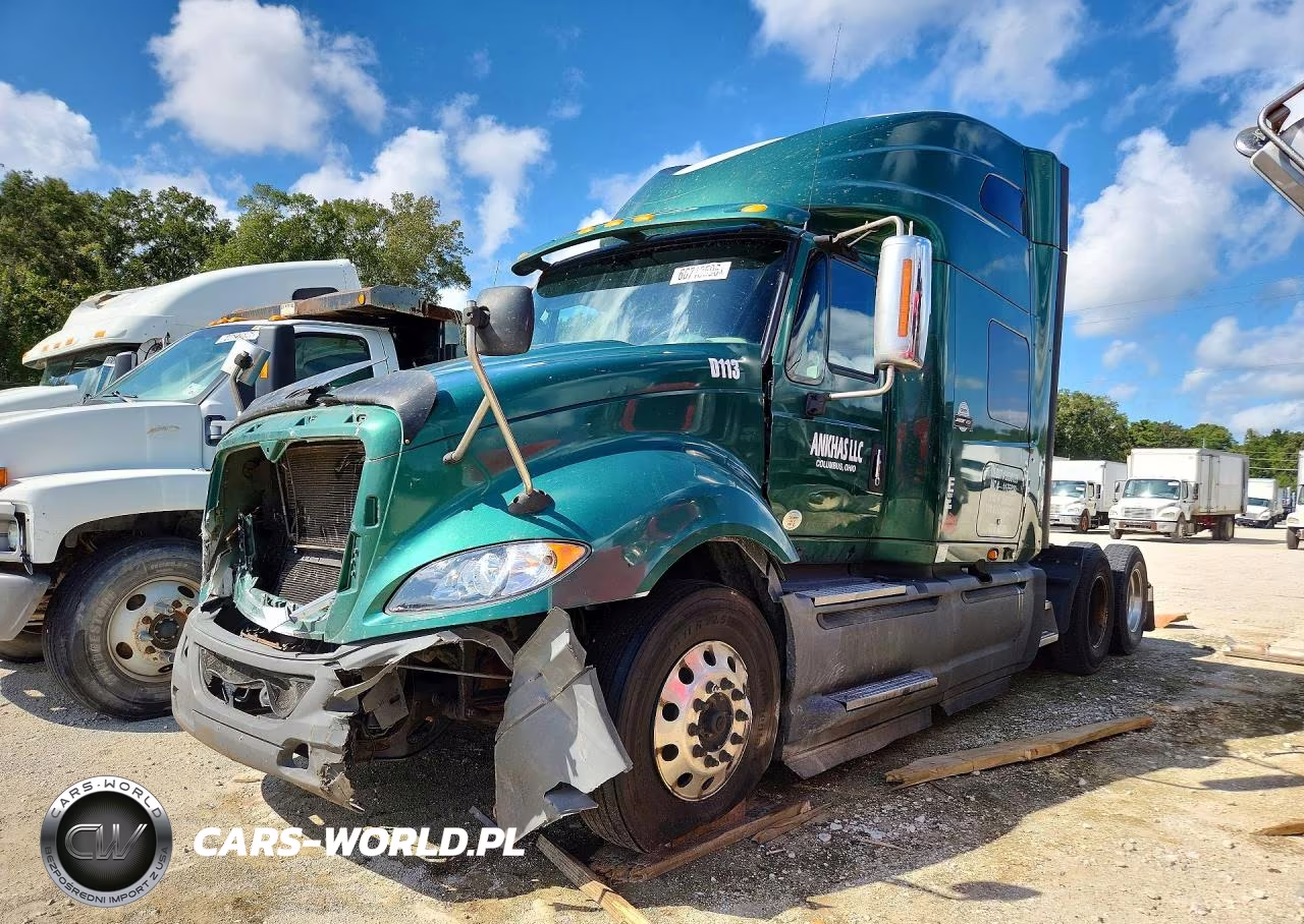 2017 International Prostar Semi Truck