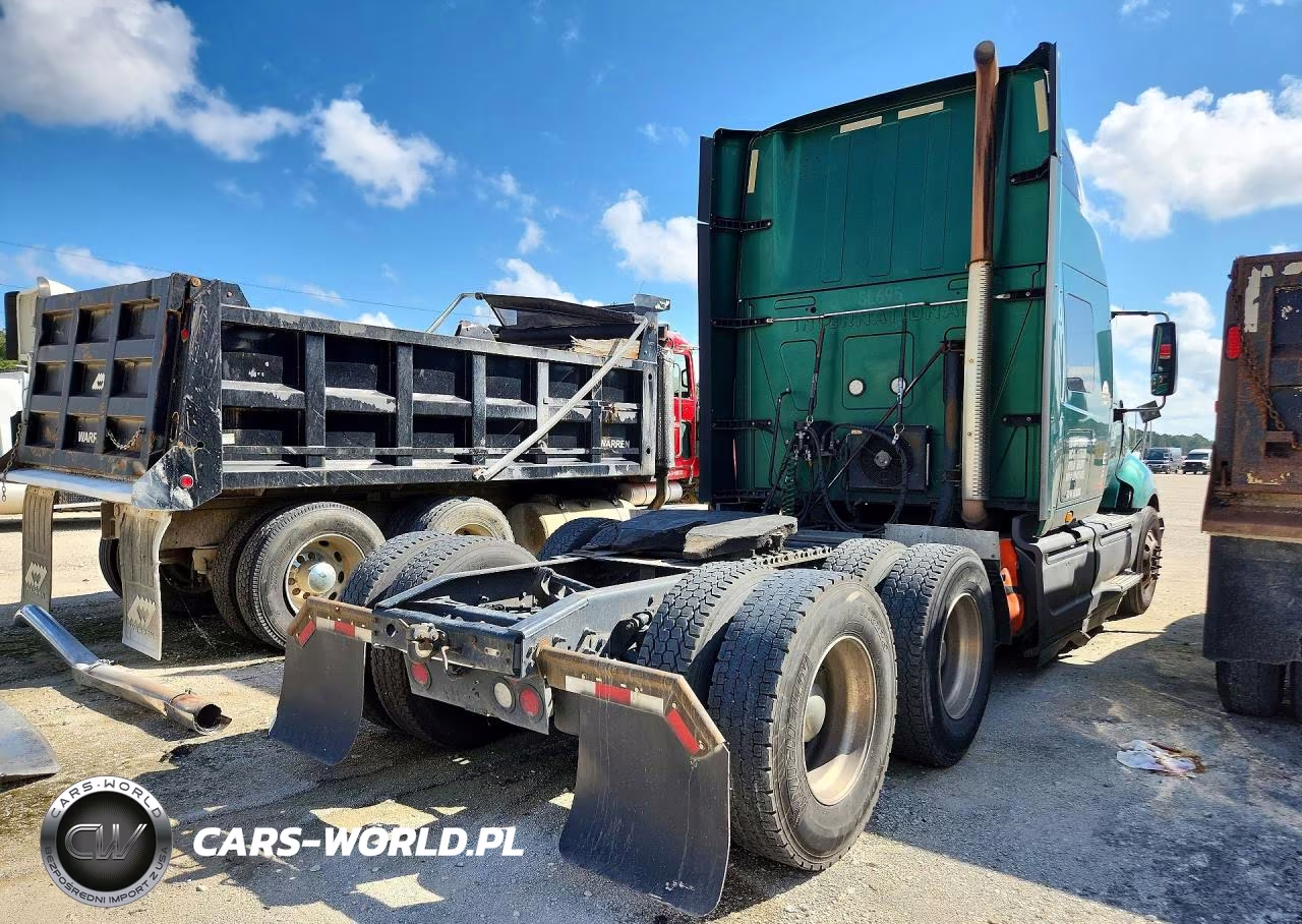 2017 International Prostar Semi Truck VIN:3HSDJAPRXHN415409 - 3