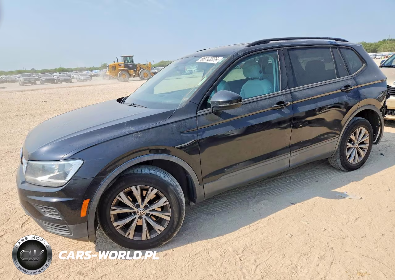 2018 Volkswagen Tiguan S VIN:3VV1B7AX6JM064675 - 1