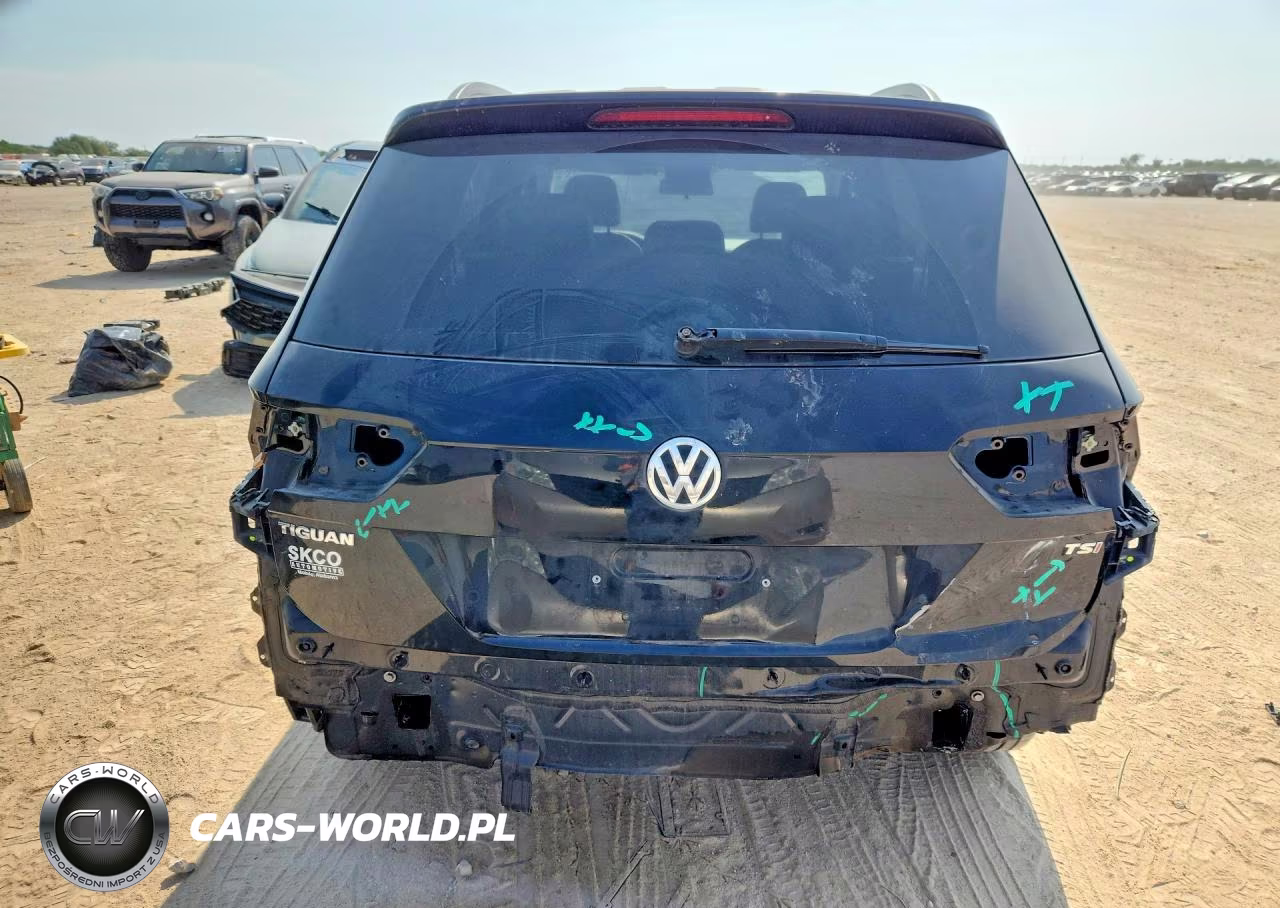 2018 Volkswagen Tiguan S VIN:3VV1B7AX6JM064675 - 6