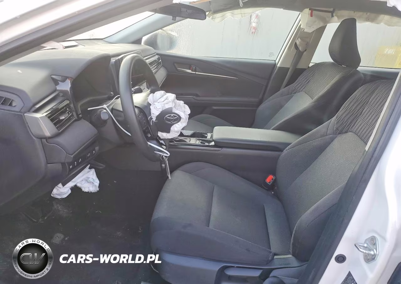 2025 Toyota Camry Le VIN:4T1DAACK4SU585416 - 7